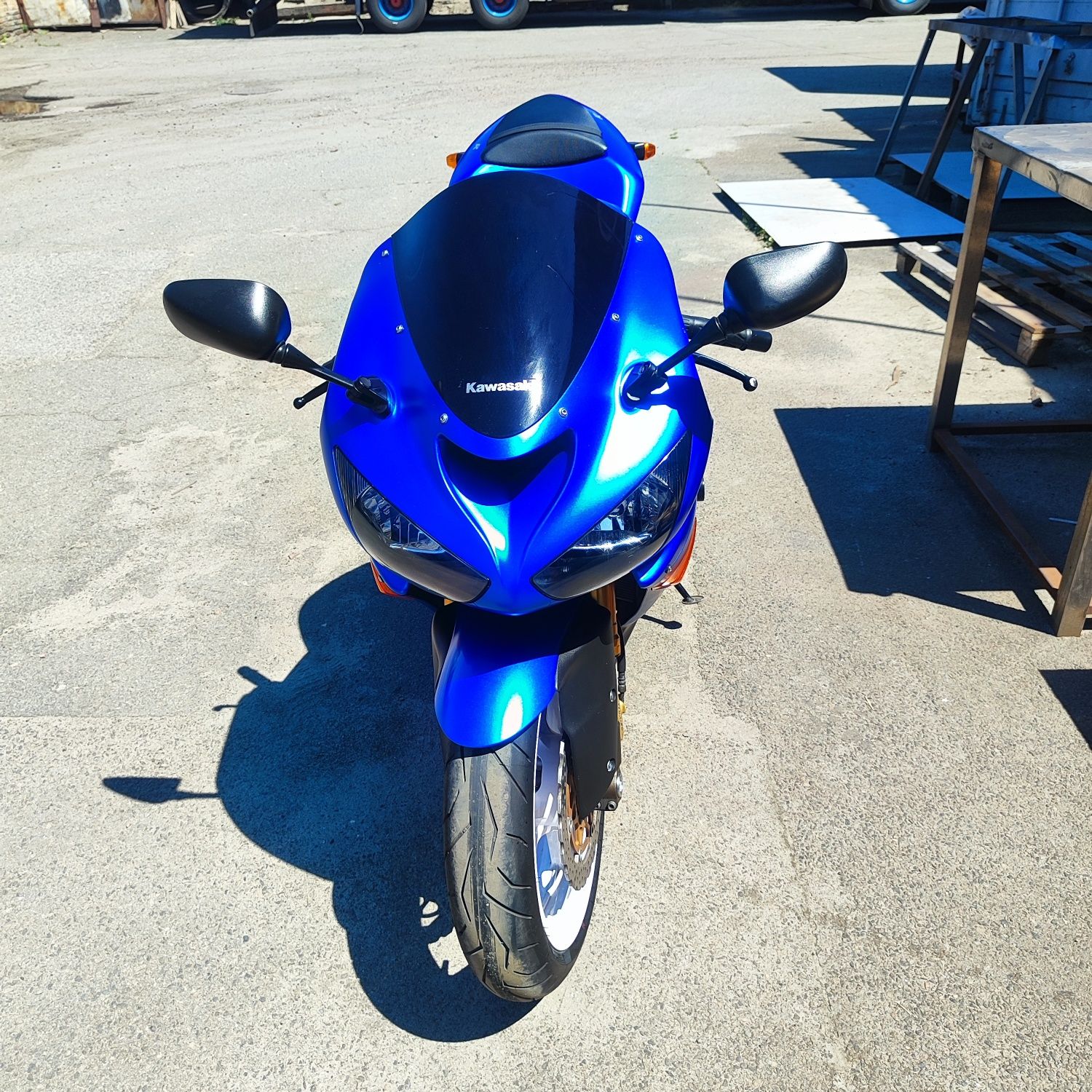 Продам Kawasaki ZX6R