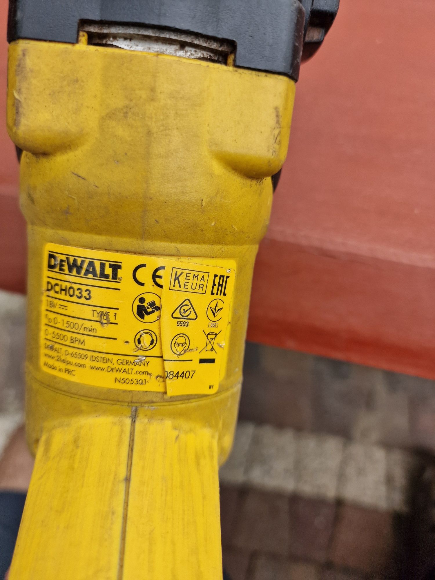 Dewalt młotowiertarka DCH033
