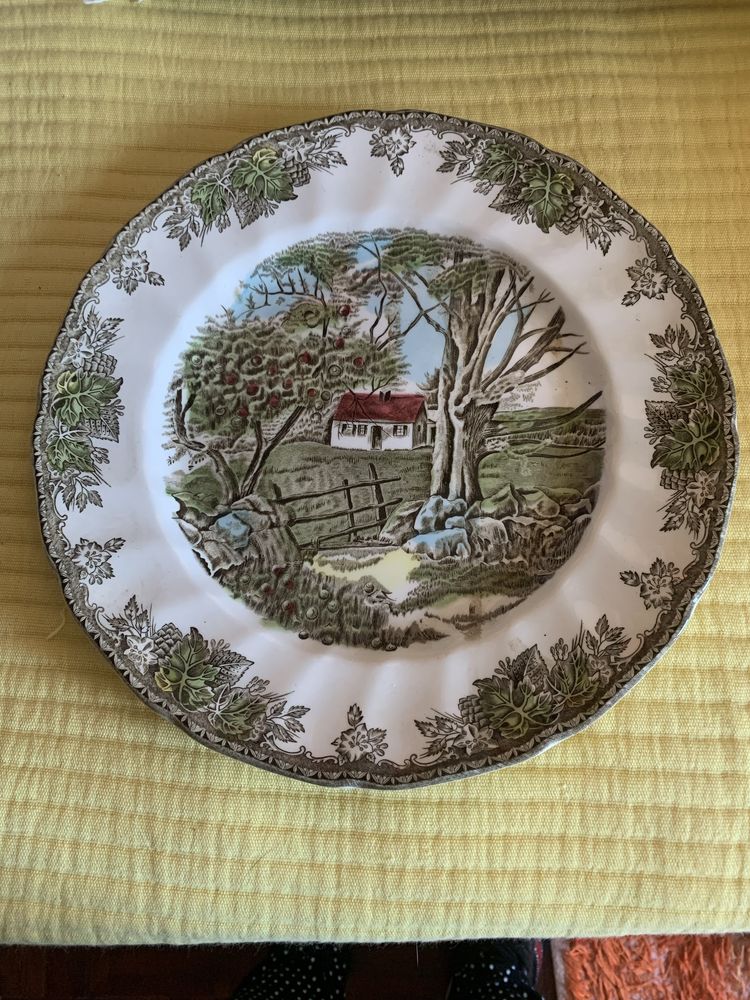 Pratos de porcelana inglesa