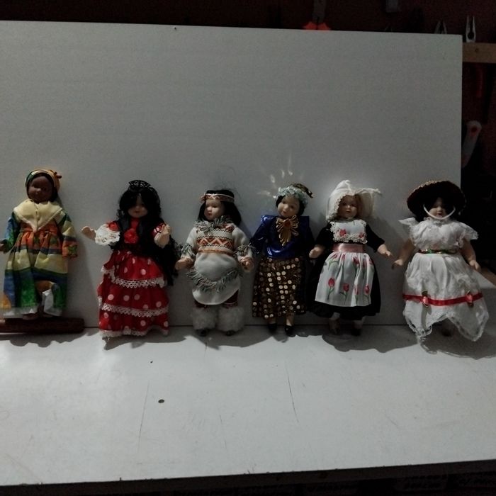 bonecas de porcelana