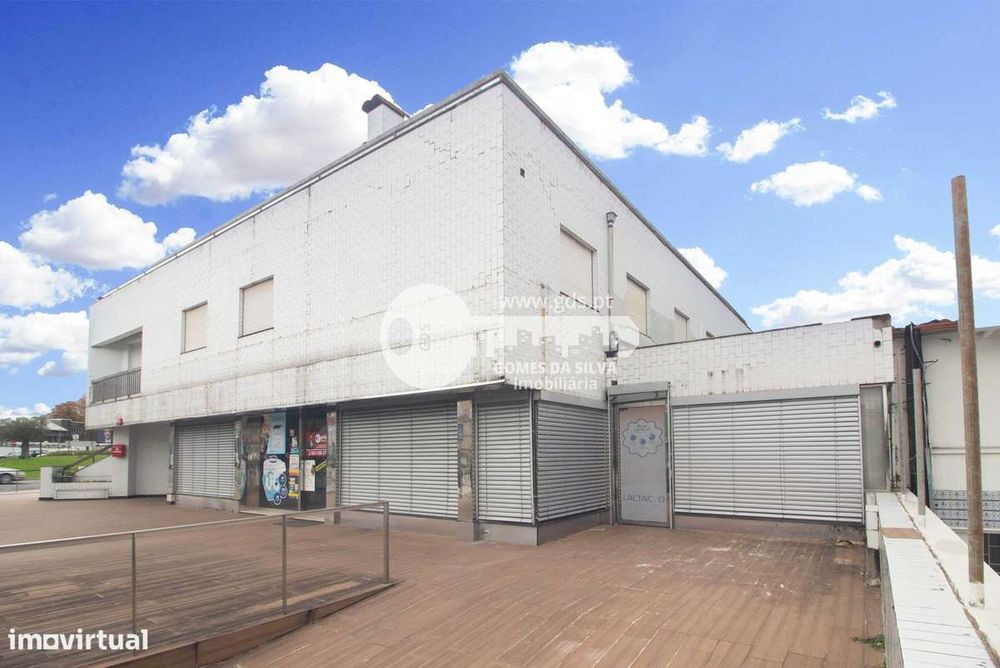 Loja com 175m2 em Ferreiros, Braga