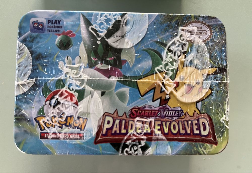 Caixa com Cartas Pokemon Novas