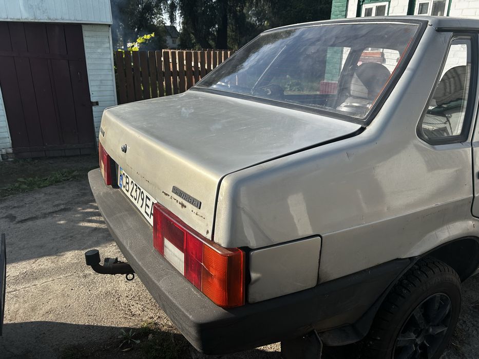 Автомобіль ВАЗ 21099 газ оформлений