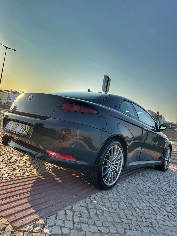 Alfa Romeu GT by Bertone 1.9JTD 150cv