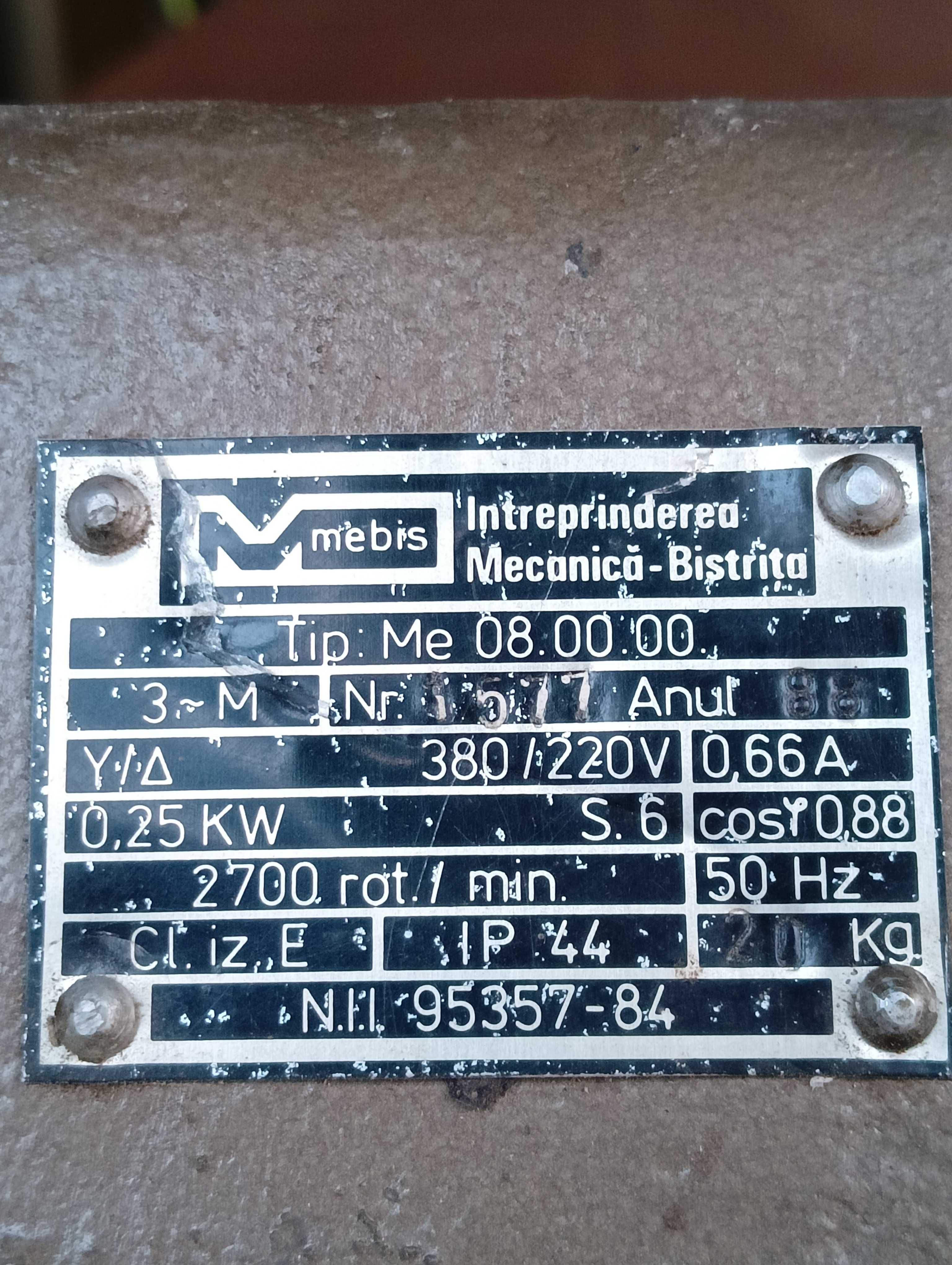 silnik elektryczny do maszyn do szycia 230 /400 V