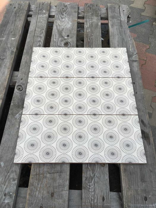 #Glazura / płytka ścienna cemento grey ornament 20x50 firmy OPOCZNO