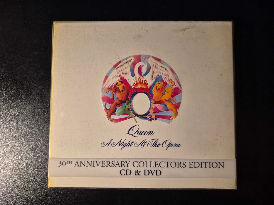 QUEEN- A Night At The Opera  CD+DVD