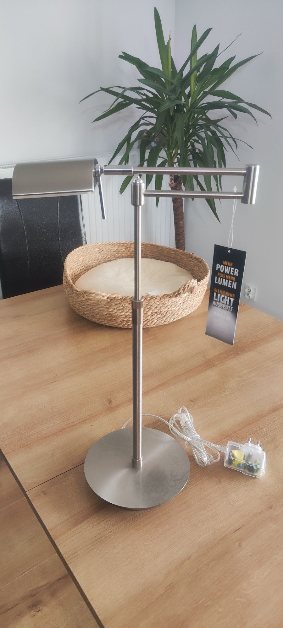 Lampka biurkowa LED