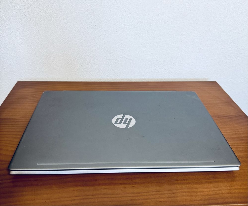 HP Pavilion 14-ce0019np – i5, 8GB RAM, SSD 120GB – Excelente Estado