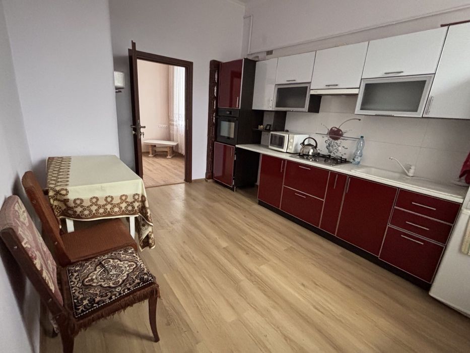 Продам двокімнатну квартиру( 53кв.м)