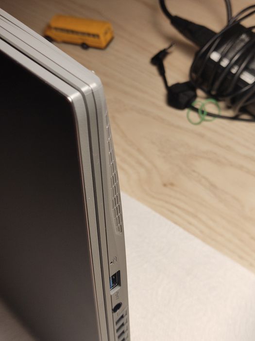 Laptop MSI Thin A15 32gb RAM/Ryzen 5 7535HS/RTX 3050/ 56kwh/ 144hz