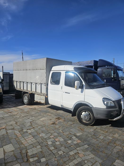 Продам газель бортову