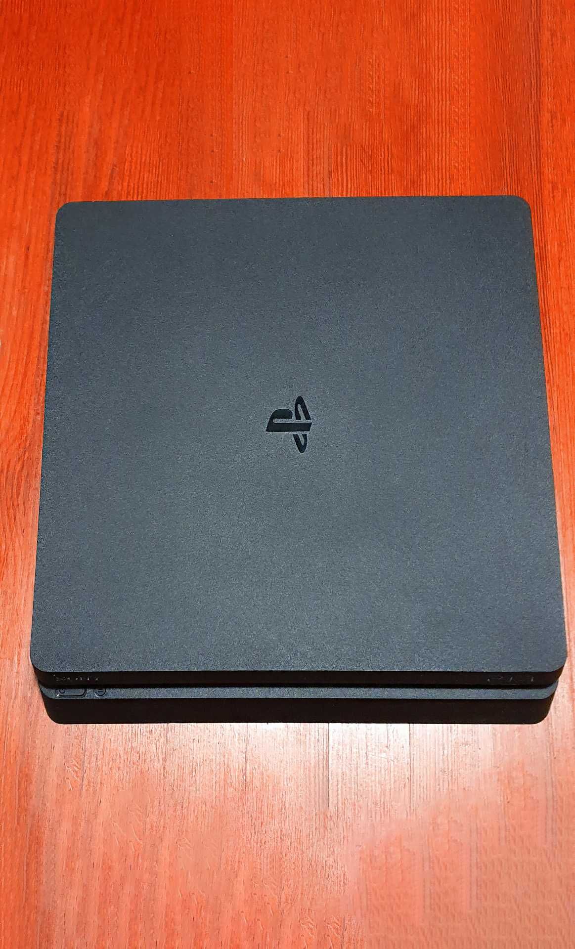 PS4 SLIM 1 TB + Pad - stan bardzo dobry - Warszawa - PlayStation