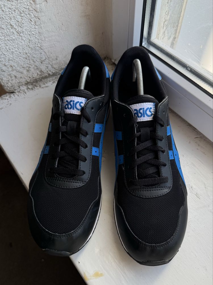 Чоловічі кросівки Asics