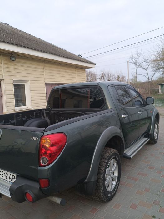 Продам Mitsubishi l200