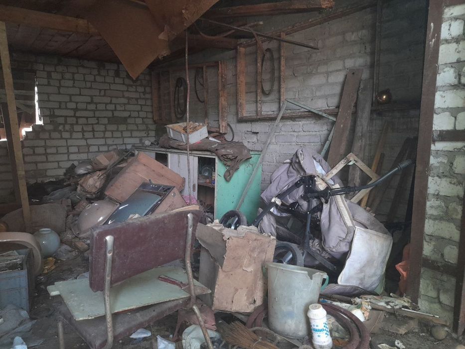 Продаю гараж можна на розбір.