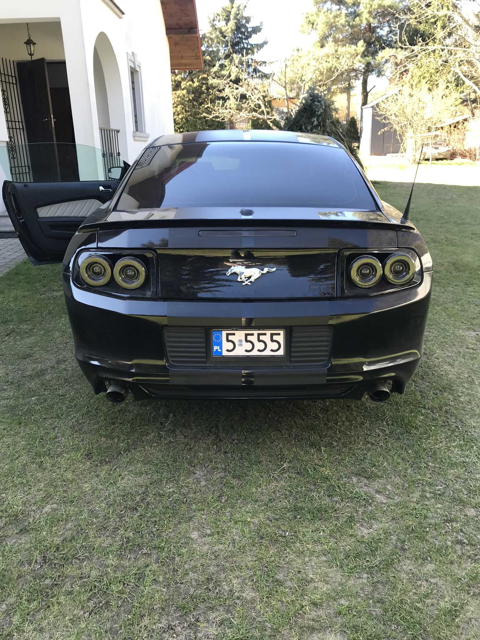 Lampy tył FORD MUSTANG 2013\2014 (Lampy przerobione , cena za komplet)