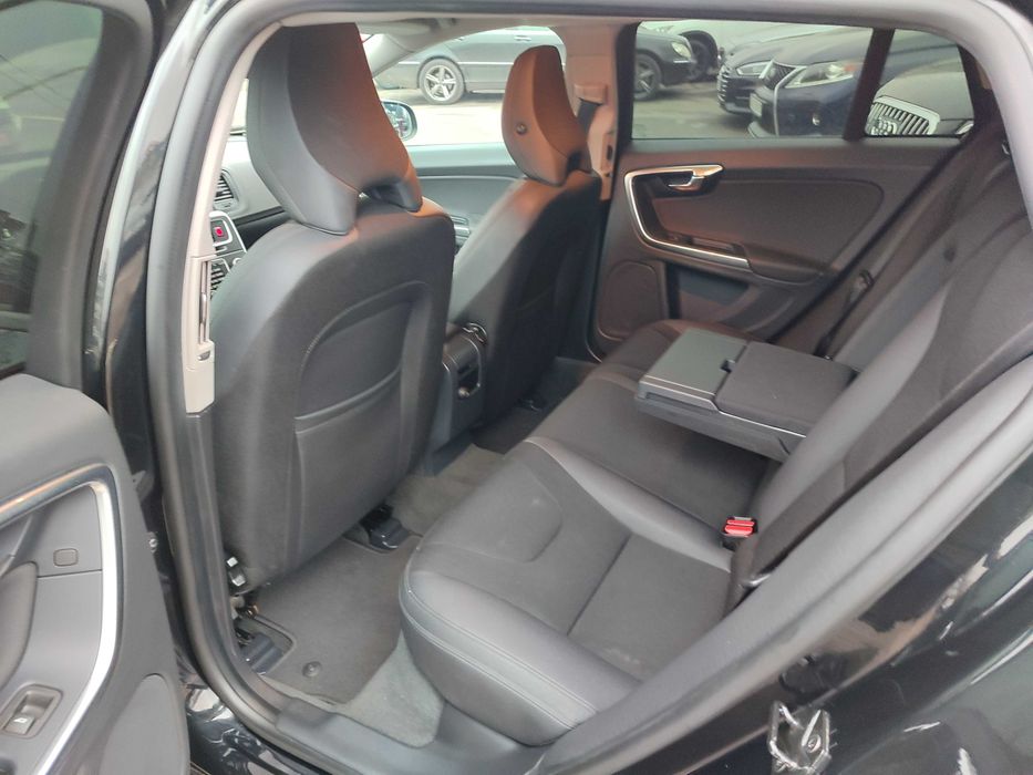 Volvo V60, 2011 рік, 2,0 D3 дизель з Швейцарії ВІДЕО