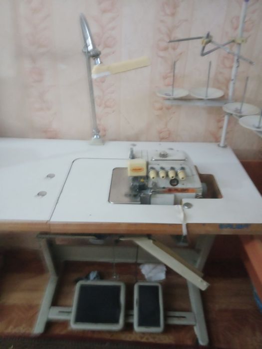Швейные машинки продам