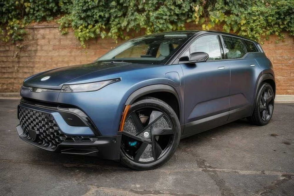 Fisker Ocean One      2023