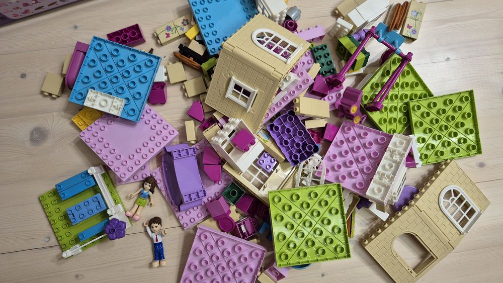 Конструктор JDLT, Двоповерховий будинокок друзів", 189 деталей