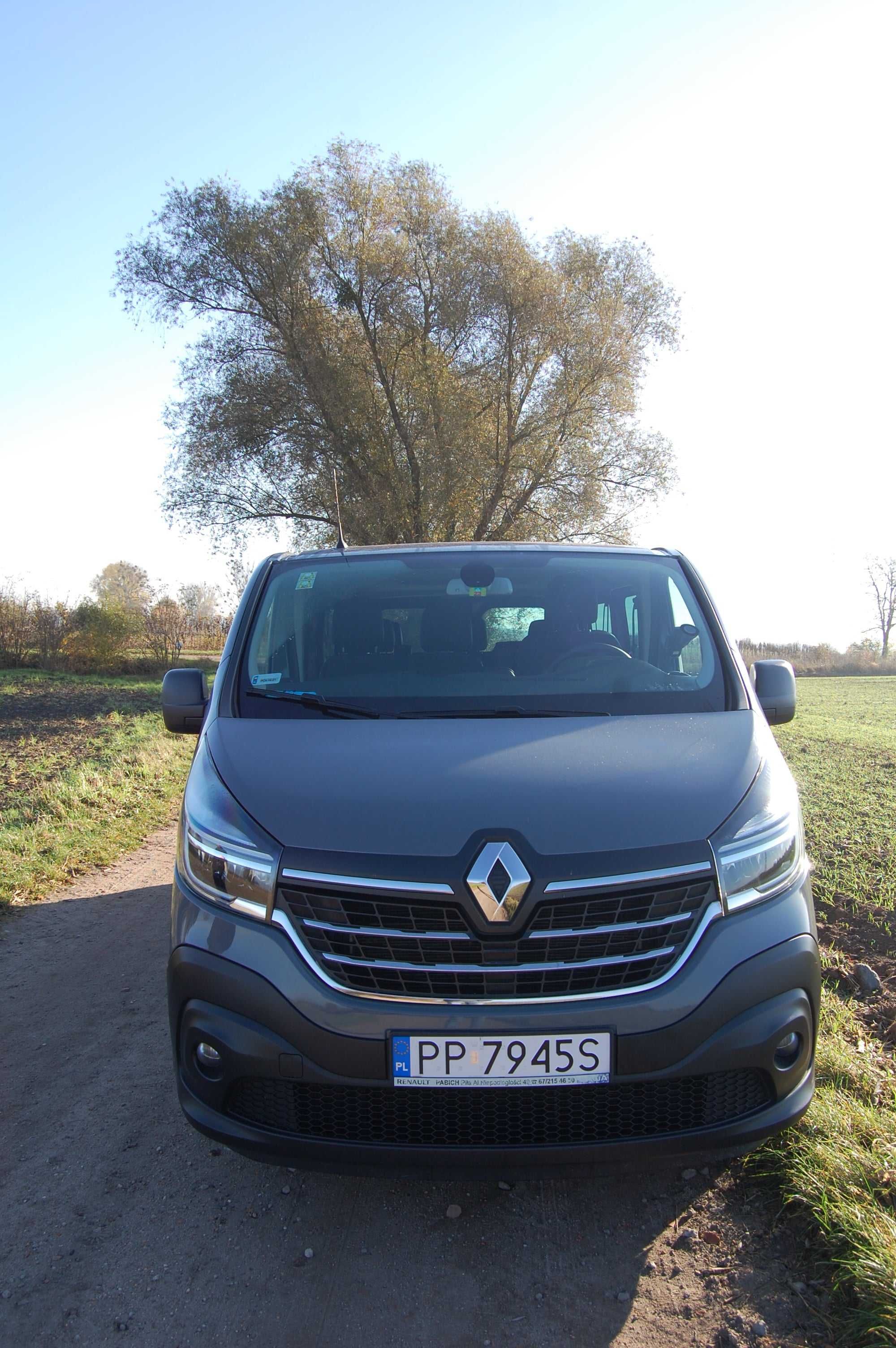 Wynajem busa 9-osobowego: Renault Trafic, Piła, Chodzież, Wągrowiec