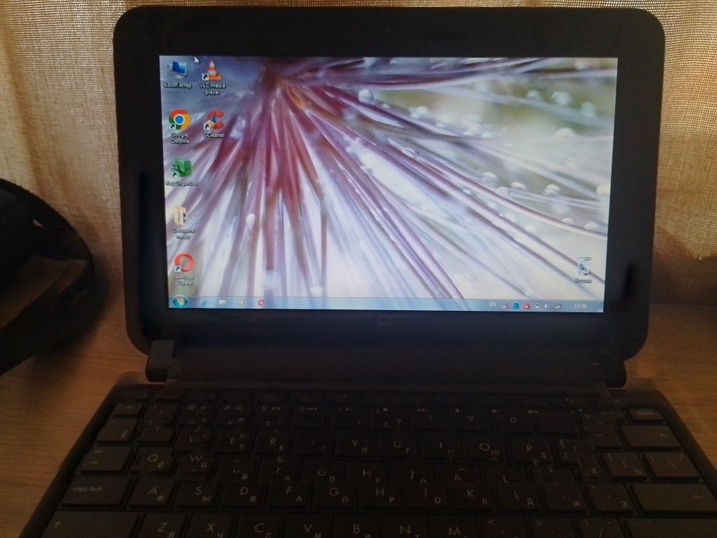Нетбук HP Compaq Mini