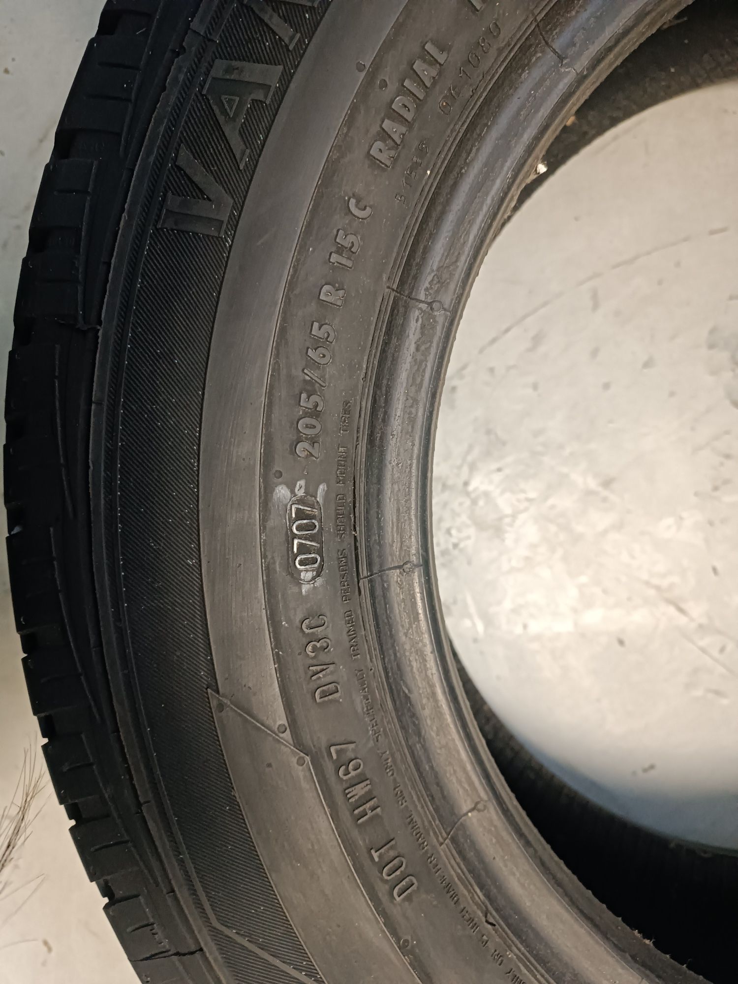 205/65R15C Barum Vanis