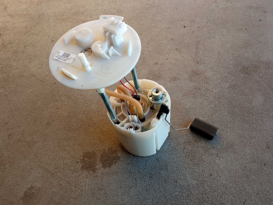 Pompa paliwa w zbiornik Opel Insignia A 2.0 turbo