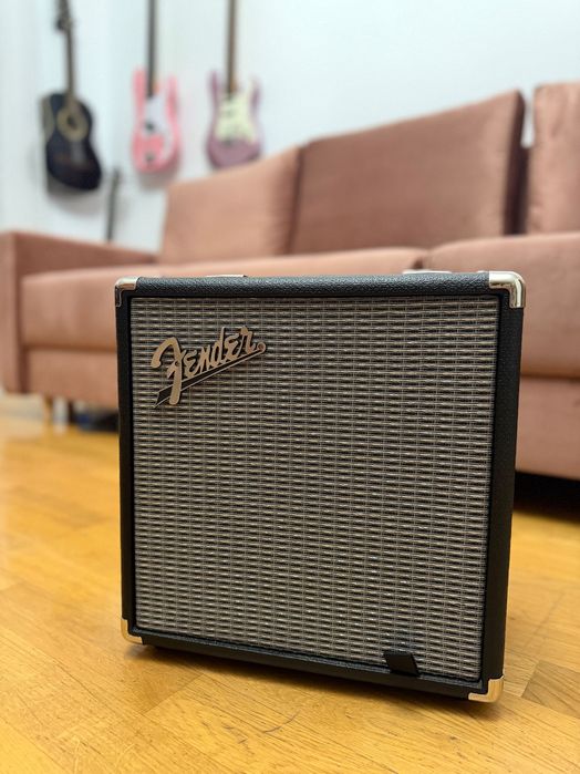 Wzmacniacz Combo Fender Rumble 15