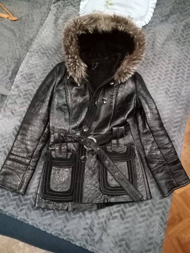 Куртка кожаная женская,зимняя