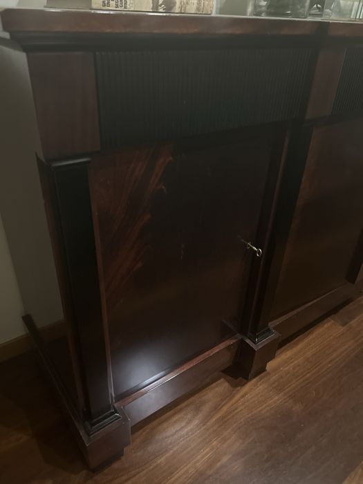 Aparador em madeira macica cerejeira e nogueira