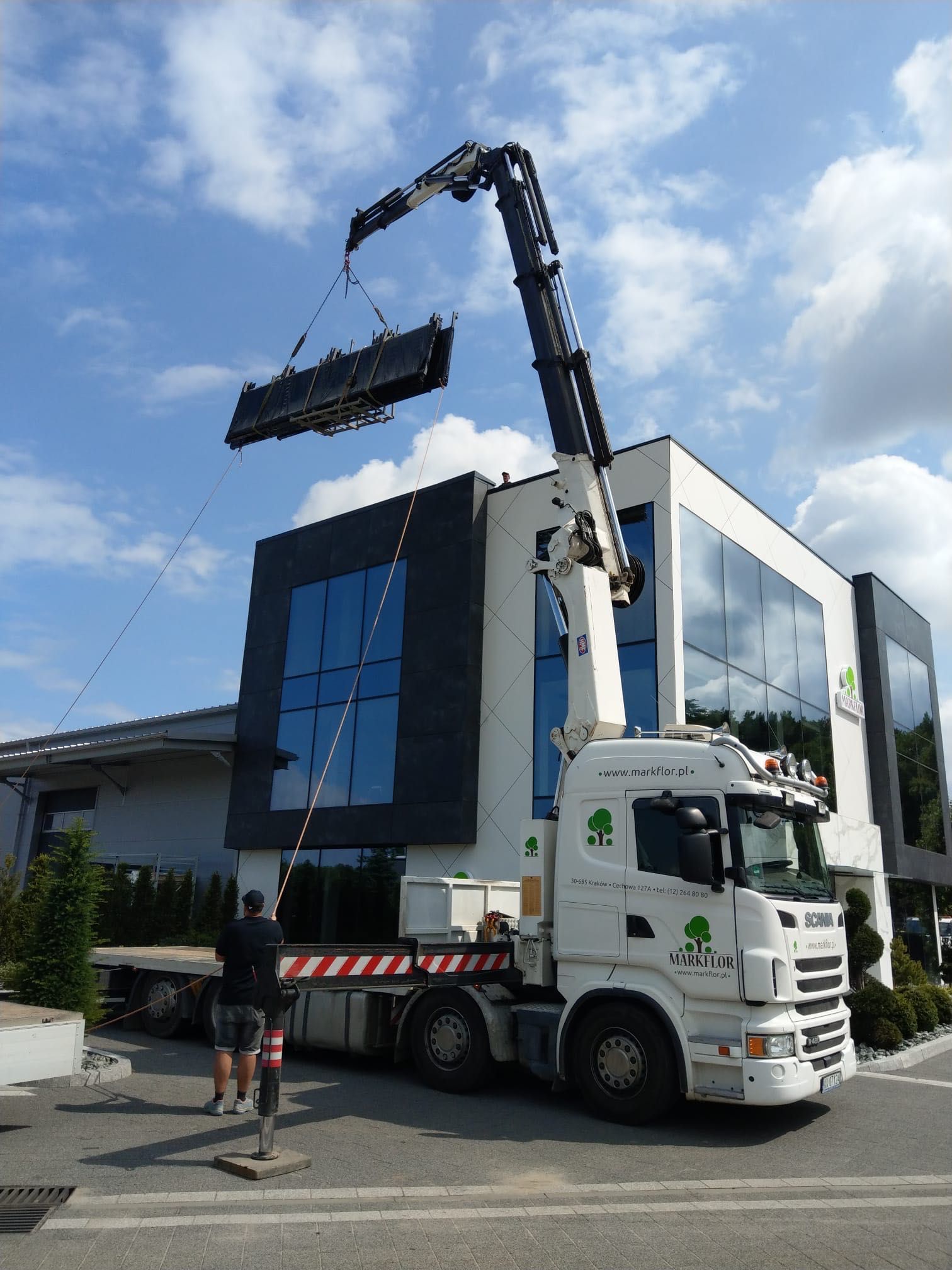 Usługi / Transport duży HDS Fly 32m zasięgu Małopolskie