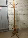 Wieszak stojący drewnianyw typie Thonet Radomsko