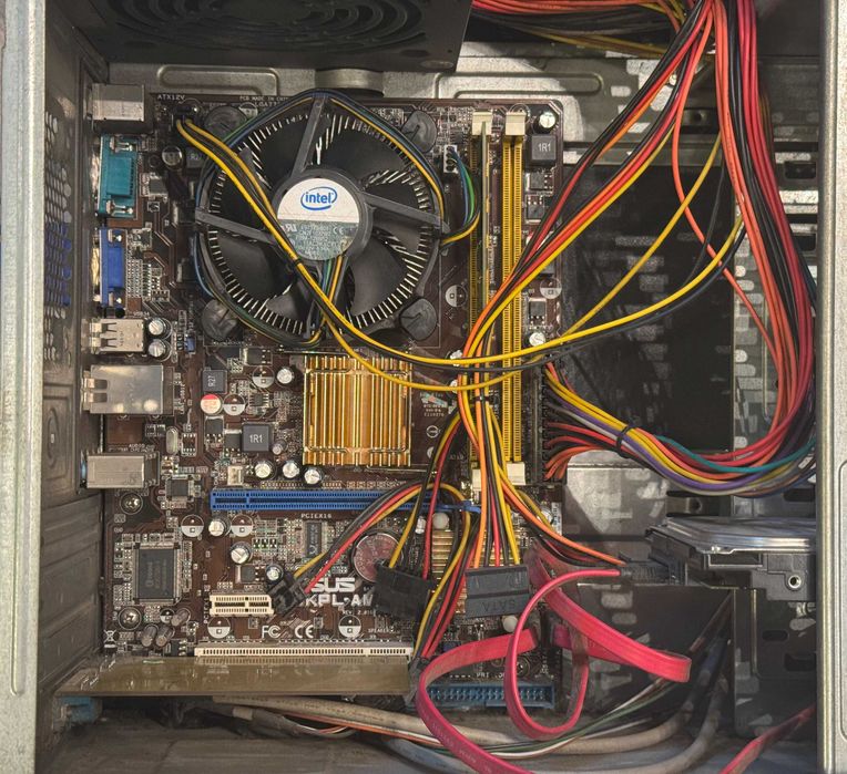 Desktop, computador de secretária