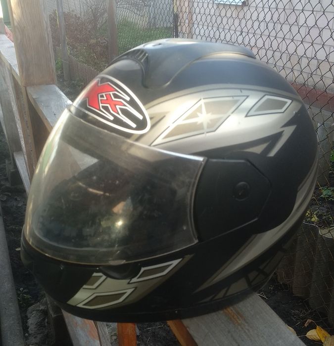 Продам Мотошлем.