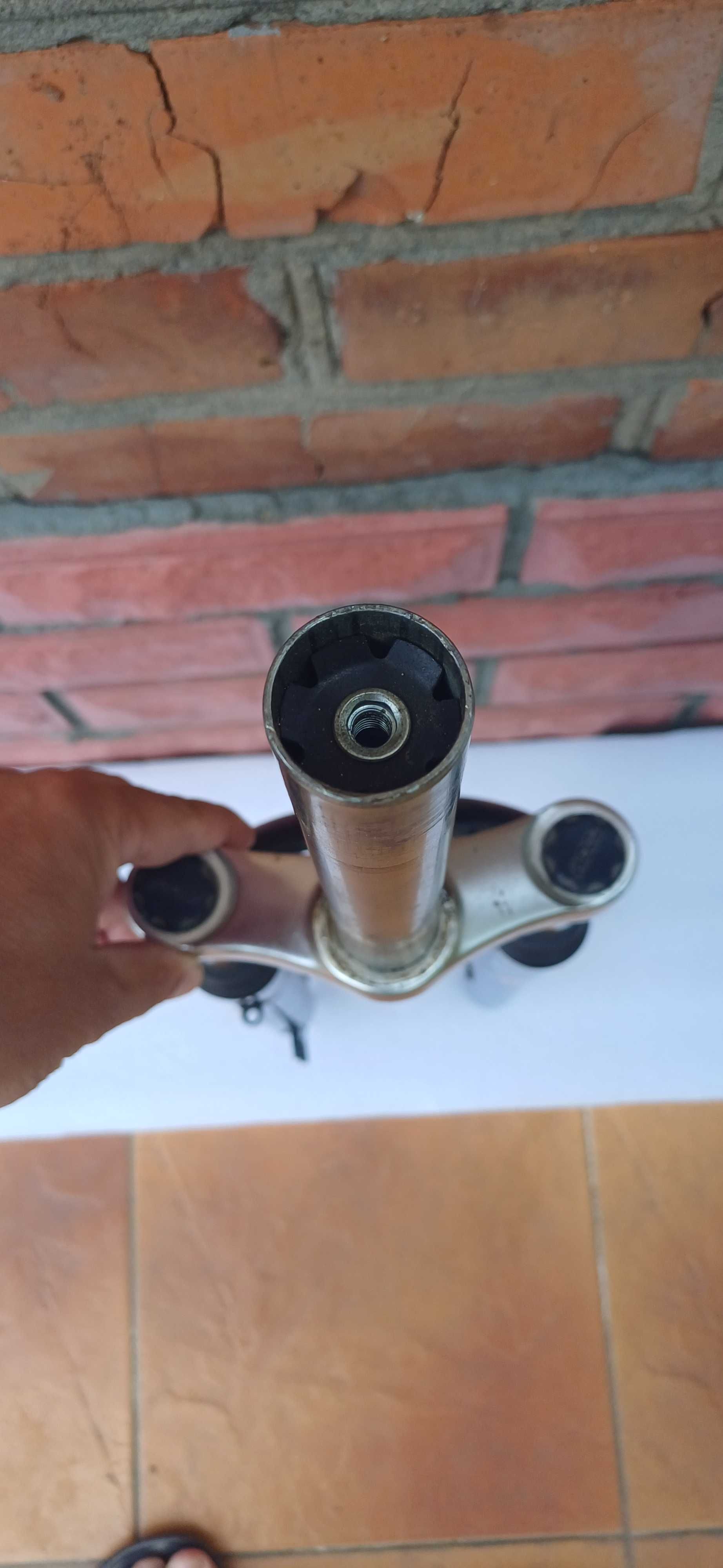 Вилка Zoom 386 під 26 колесо