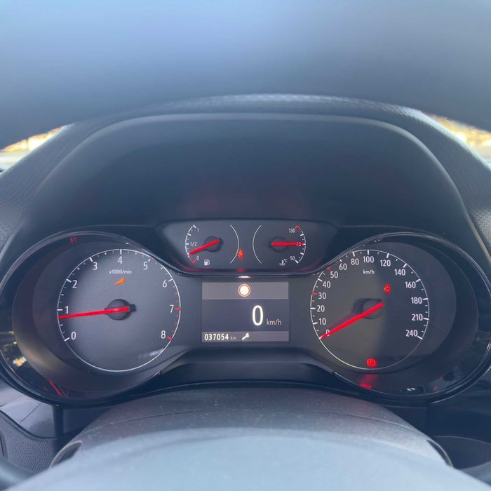 Opel Corsa 1.2 Gasolina (2023) – Como Novo!