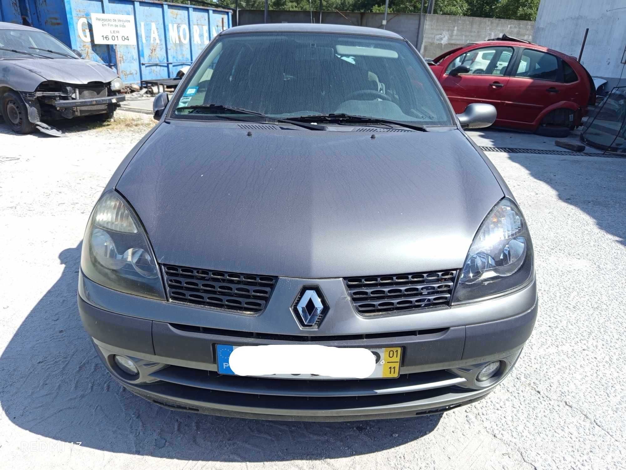 Para peças Renault Clio II 1.2 16V ano 2001