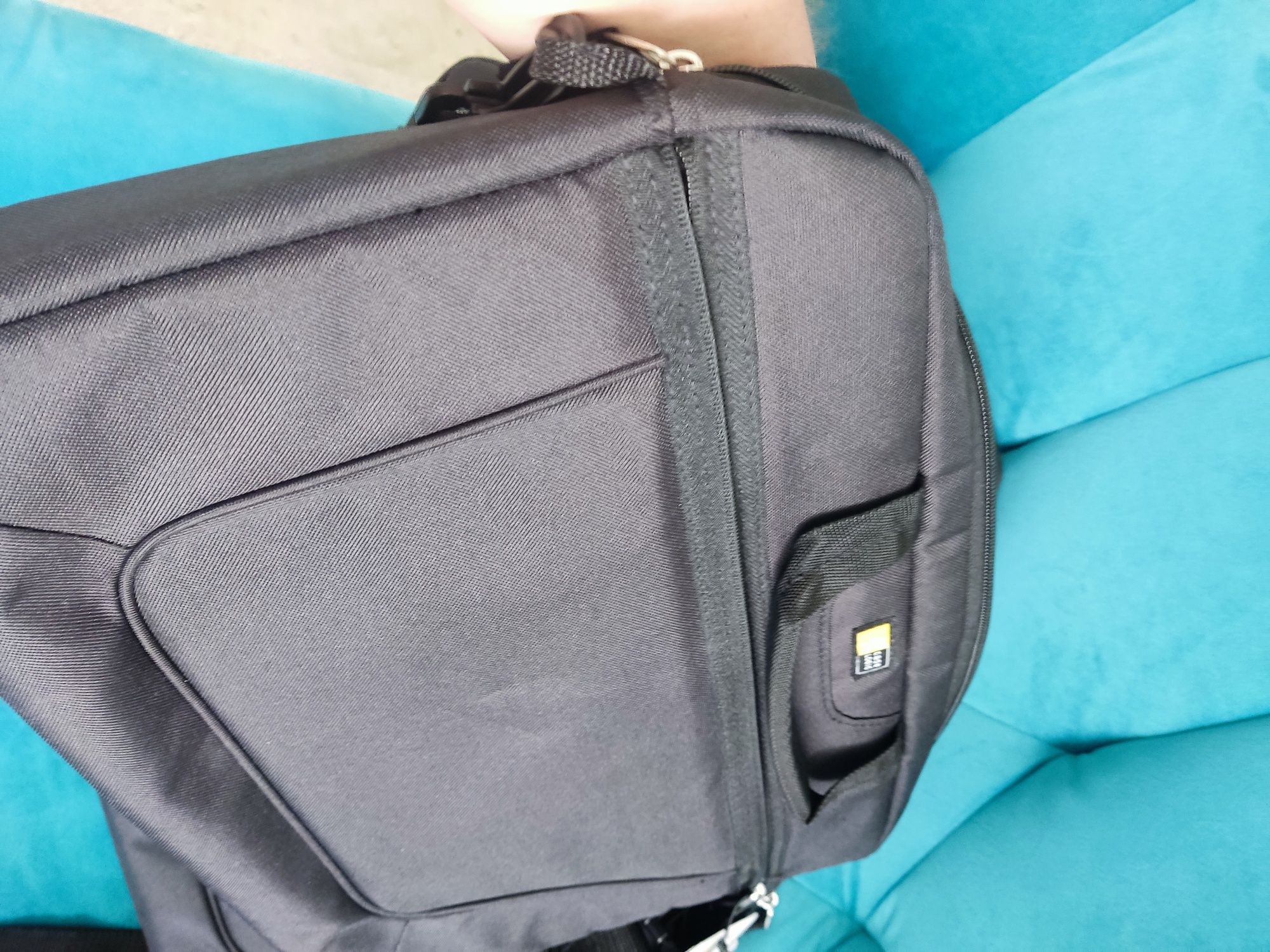 Torby na laptopa logic case od 15 do 17 cali