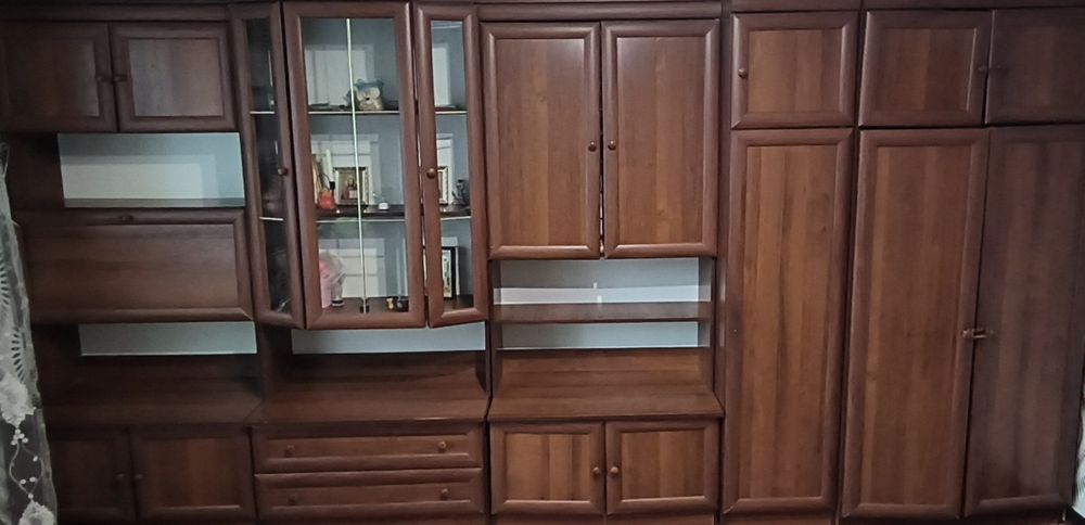 Стінка в зал  прихожу