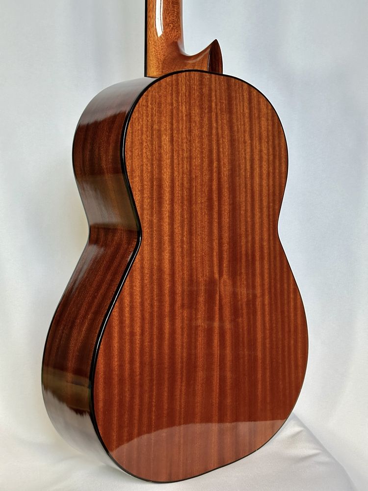 Gitara klasyczna Admira Juanita 4/4, nowe struny