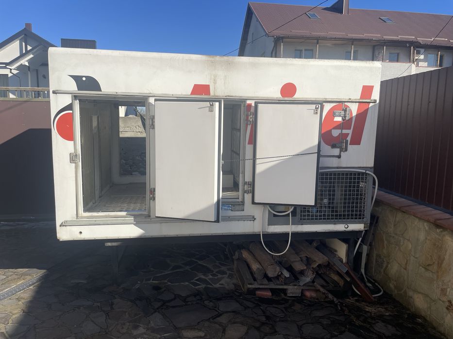 Морозильна будка (рефрижератор) (на автомобіль або стаціонарно)