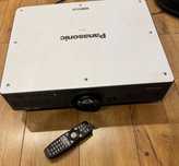 Проектор Panasonic PT-D5700 бу
