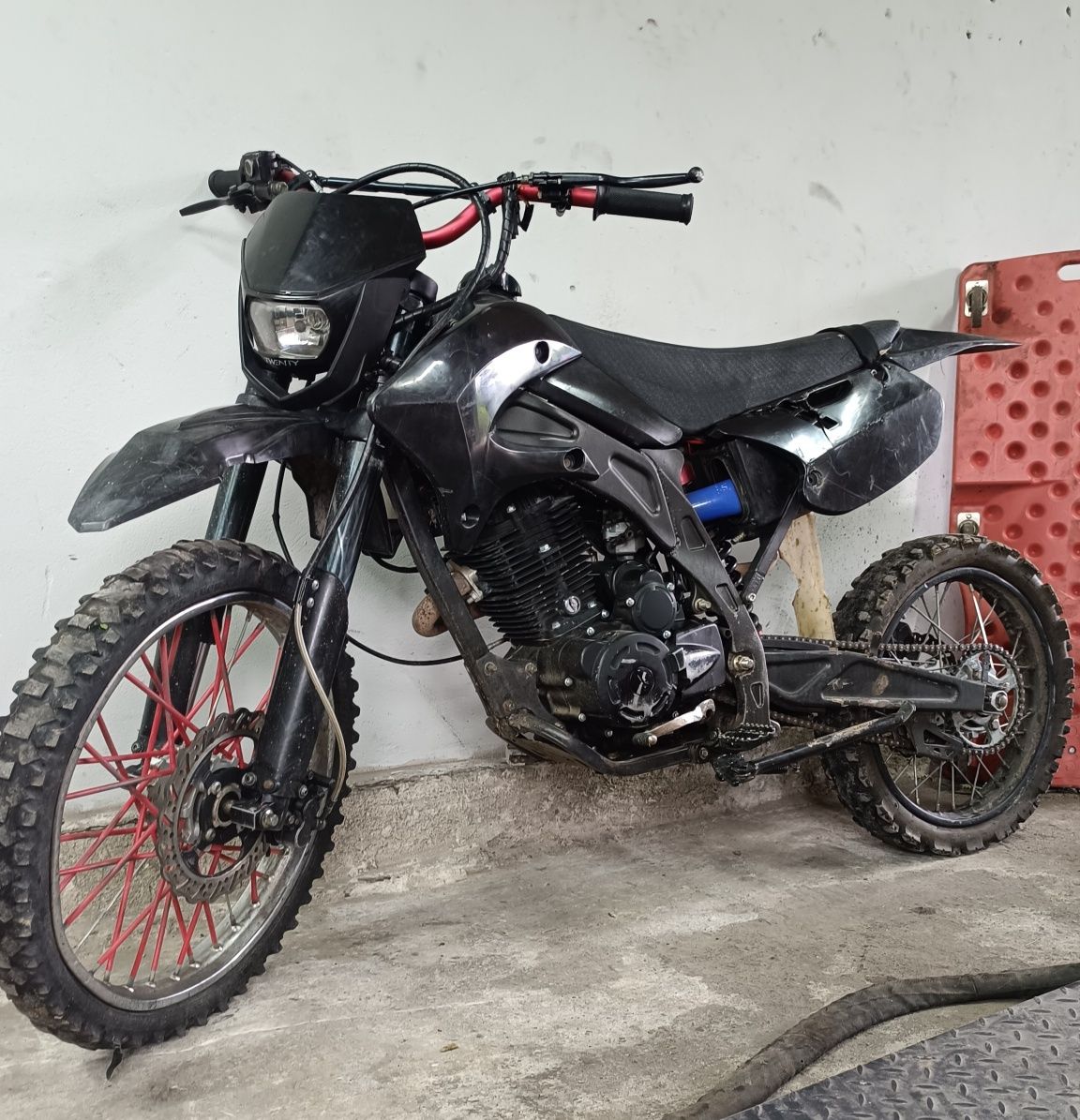 Diabolini XB 250