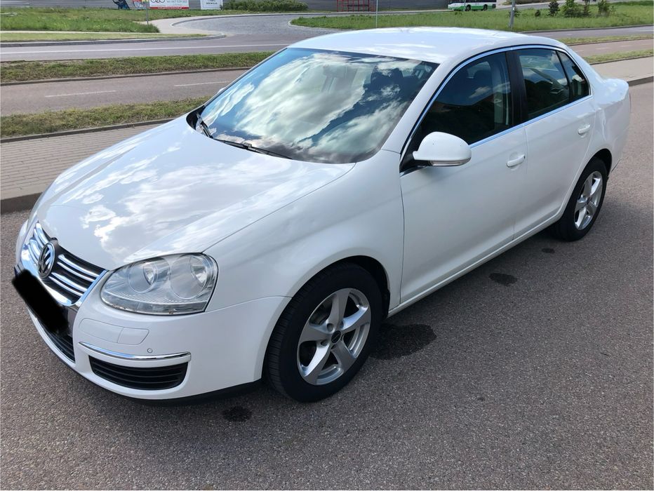 VOLKSWAGEN JETTA 1.4 Podgrzewane Fotele Klimatyzacja Bogata Wersja
