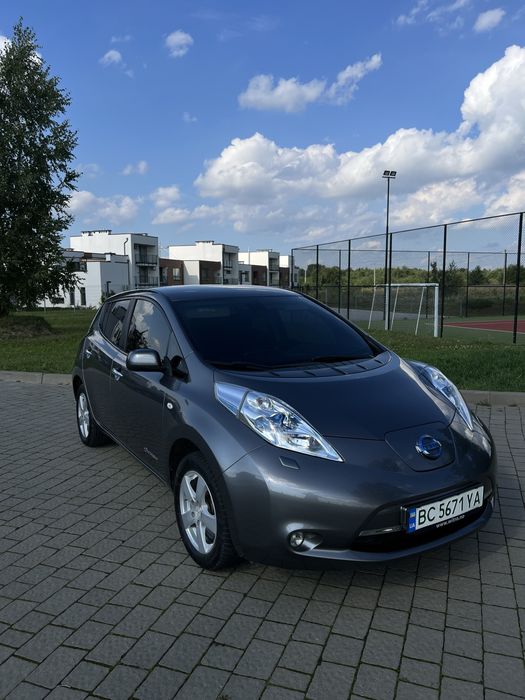 Nissan Leaf 24Kw.