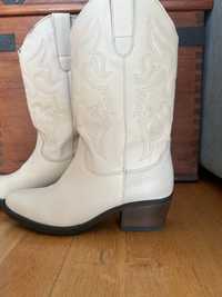 Botas cowboy brancas