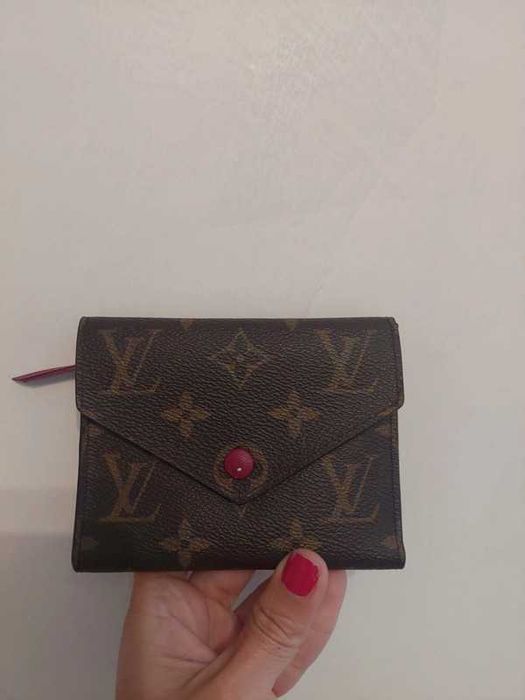 Elevate Your Everyday: Louis Vuitton Small Wallet