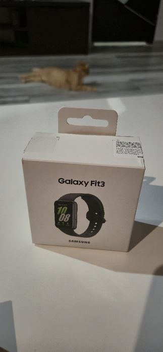 Galaxy fit3 zegarek w dobrym stanie lekko porysowany